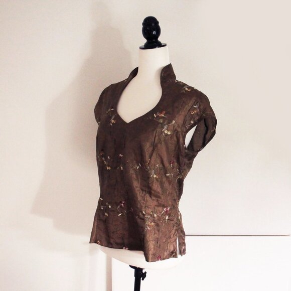 Brown Silk Cap Sleeve Floral Embroidered  Crinkle Top, Size L - Picture 7 of 9